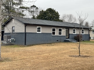 1401 Cypress St, Shelbyville, TN 37160