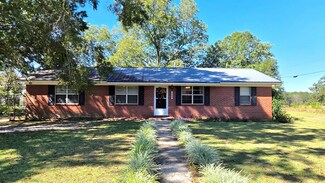 164 Peter Coffee Rd, Fitzgerald, GA 31750