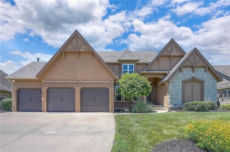 6826 NW Monticello Ct, Kansas City, MO 64152