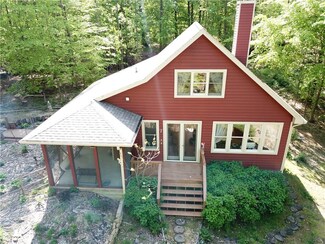 7154 Possum Trot Rd, Unionville, IN 47468