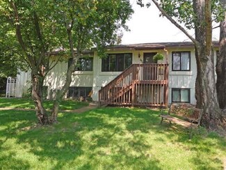 1436 1436 Arden View Dr, Arden Hills, MN 55112