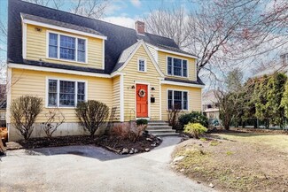 23 Beacon St, Danvers, MA 01923