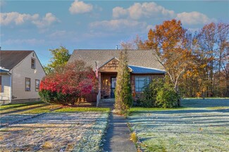 2135 Parkman Rd NW, Warren, OH 44485