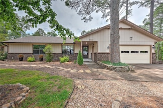8611 Spruce Dr, Rogers, AR 72756