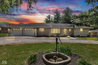 132 S First St, Jamestown, IN 46147