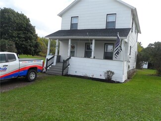 8542 E Main Rd, Le Roy, NY 14482