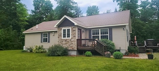 201 Creek Rd, Champlain, NY 12919
