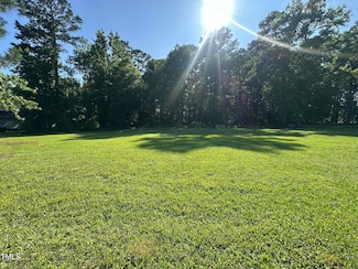 26 Phillips Rd, Selma, NC 27576