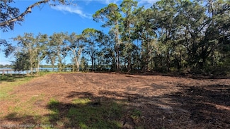 6721 Lakeside Dr E, Sebring, FL 33875