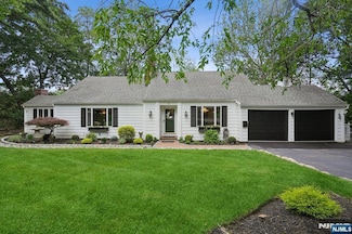 15 Barberry Way, Essex Fells, NJ 07021