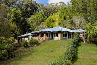 44-4766 Waikaalulu Rd, Honokaa, HI 96727