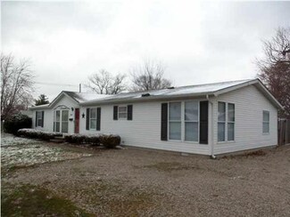 304 N Main St, Fort Branch, IN 47648