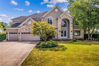 6733 Ayleshire Dr, Solon, OH 44139