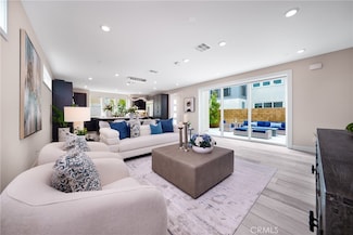 130 Chorus, Irvine, CA 92618