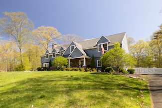 130 Upper Whittemore Rd, Middlebury, CT 06762