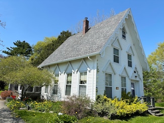 20 Westbrook St, South Thomaston, ME 04858