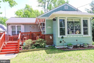3552 Oak Dr, Edgewater, MD 21037