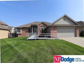 17262 Adams St, Omaha, NE 68135