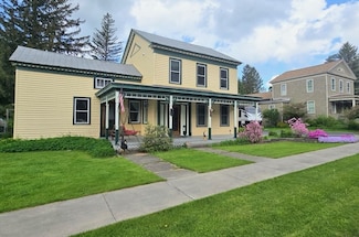 2635 Mill St, New Woodstock, NY 13122