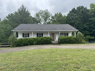 762 Acorn Dr, Clarksville, TN 37043