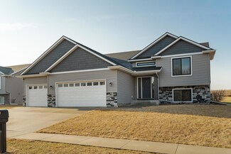2874 Dunlap Ln SE, Rochester, MN 55904