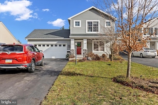 218 Lantern Ln, Chambersburg, PA 17201