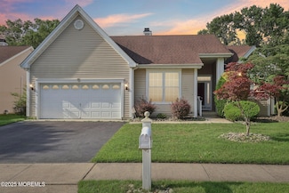 3 Misty Lake Ct, Barnegat, NJ 08005