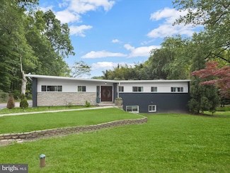 2807 Old Court Rd, Pikesville, MD 21208