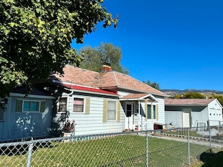 704 S 3rd Ave, Plains, MT 59859