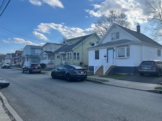 17 Zeliff Ave, Little Falls, NJ 07424