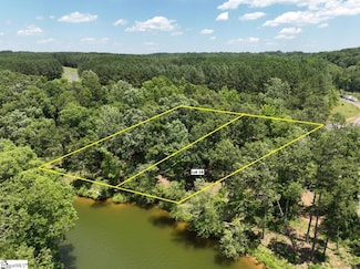 44 Creekpoint Dr, Lake Secession, SC 29620