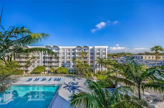 492 NW 165th St Unit C-512, Miami, FL 33169