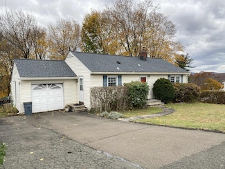 25 Topstone Dr, Danbury, CT 06810