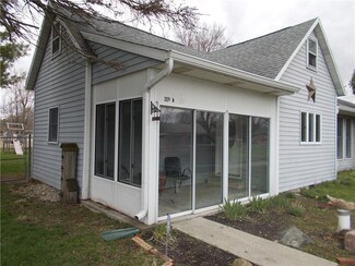 309 N Elm St, Kempton, IN 46049