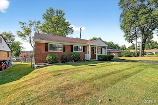 1947 Brown Rd, Saint Louis, MO 63114