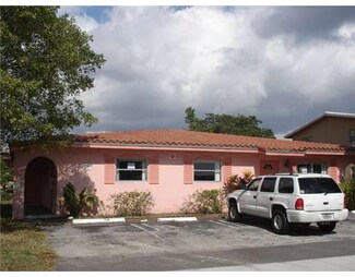 7527 NW 44th Ct, Coral Springs, FL 33065