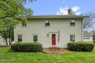 1 Cherry Ln, Old Greenwich, CT 06870