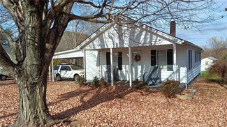 509 S Main St, Dobson, NC 27017