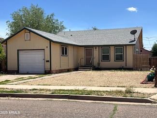 709 W Maple St, Winslow, AZ 86047