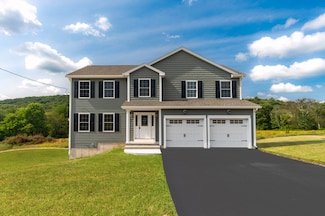 4 Upper Palmer Rd, Monson, MA 01057