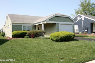 19 Flintshire Terrace, Manchester, NJ 08759
