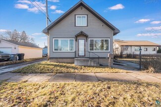 2011 Cumming Ave, Superior, WI 54880