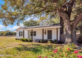 103 Rosemary Ave, Long Beach, MS 39560