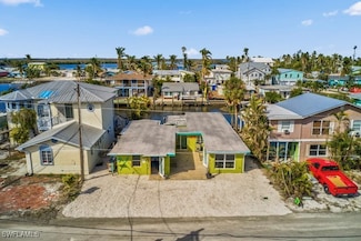 2606 Second St, Matlacha, FL 33993