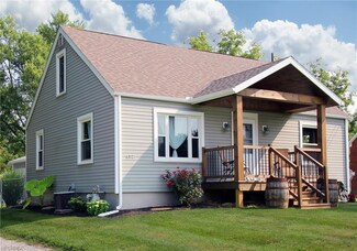 6801 Maplebrook Ave NE, East Canton, OH 44730