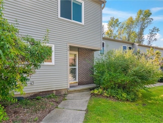 178 Locust Hill Rd, Shelburne, VT 05482