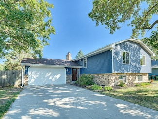 1615 132nd Ln NE, Minneapolis, MN 55449