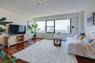 135 Montgomery St Unit 11, Jersey City, NJ 07302
