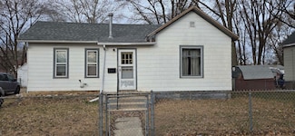 137 French St, Waterloo, IA 50703
