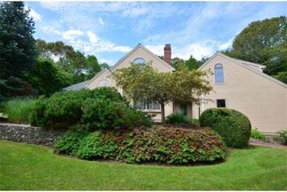 11 Stone Church Rd, Little Compton, RI 02837